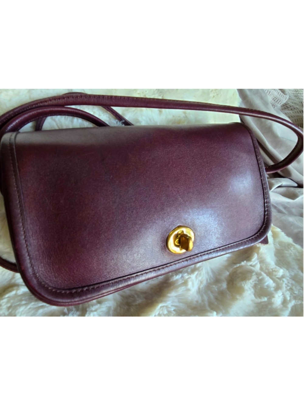 Vintage Coach Dinky Burgandy Leather Crossbody Bag - Picture 8 of 13
